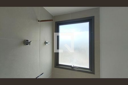 Banheiro de kitnet/studio para alugar com 1 quarto, 28m² em Ipiranga, São Paulo
