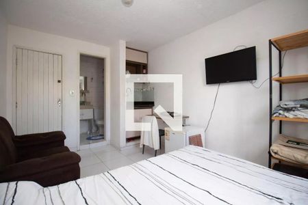 Sala / Quarto de kitnet/studio para alugar com 1 quarto, 21m² em SQN 410, Brasília