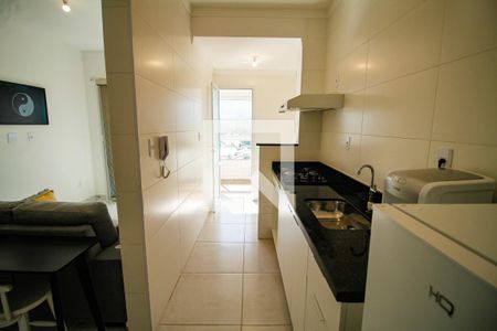 Sala/cozinha de apartamento para alugar com 1 quarto, 50m² em Balneario Flórida, Praia Grande