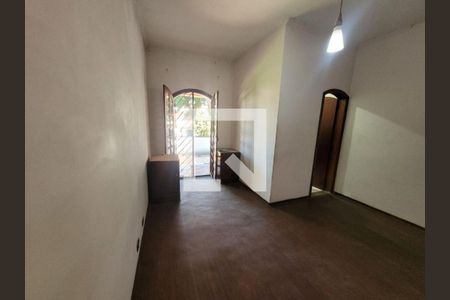 Casa à venda com 4 quartos, 200m² em Vila Santo Estevão, São Paulo