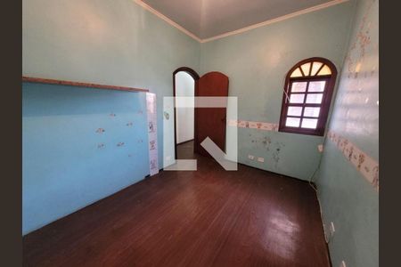 Casa à venda com 4 quartos, 200m² em Vila Santo Estevão, São Paulo