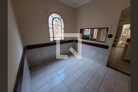 Casa à venda com 4 quartos, 200m² em Vila Santo Estevão, São Paulo