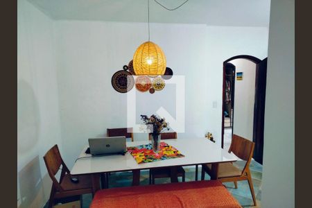 Casa à venda com 3 quartos, 252m² em Jardim Prudência, São Paulo