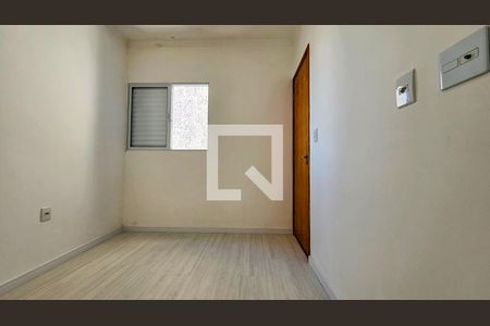 Quarto 1 de apartamento para alugar com 2 quartos, 57m² em Vila Nova Savoia, São Paulo