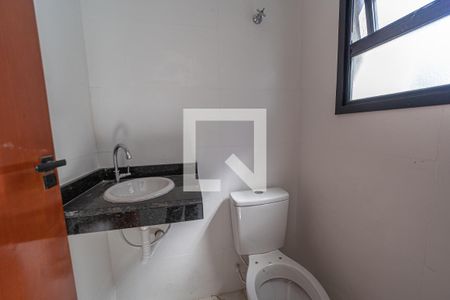 Lavabo de casa de condomínio à venda com 2 quartos, 87m² em Vila Granada, São Paulo