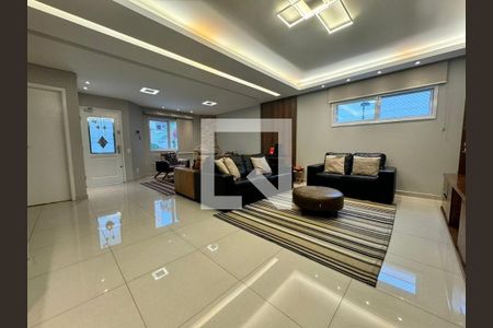 Casa de Condomínio à venda com 4 quartos, 258m² em Jardim Prudência, São Paulo