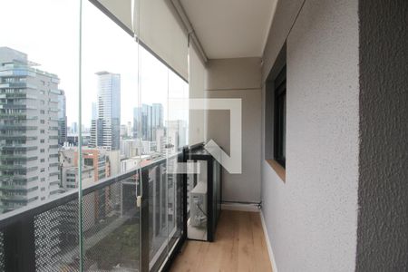 Varanda de kitnet/studio para alugar com 1 quarto, 32m² em Vila Olímpia, São Paulo