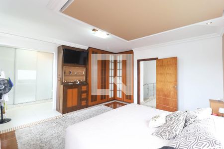 Casa à venda com 4 quartos, 320m² em Vila Irmaos Arnoni, São Paulo