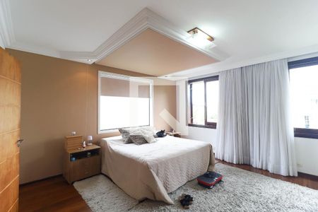 Casa à venda com 4 quartos, 320m² em Vila Irmaos Arnoni, São Paulo