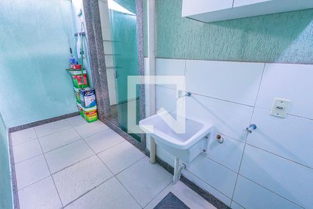 area de serviço de casa à venda com 2 quartos, 90m² em Santa Terezinha, Belo Horizonte