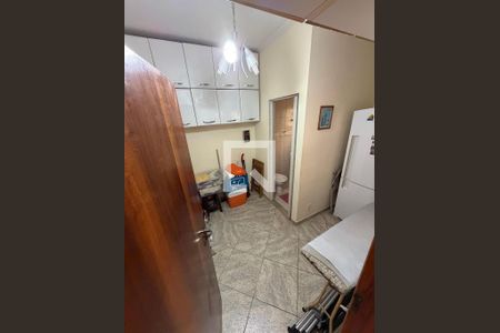 Casa à venda com 4 quartos, 199m² em Jardim Patente Novo, São Paulo