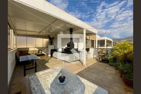 Apartamento à venda com 3 quartos, 134m² em Saudade, Belo Horizonte