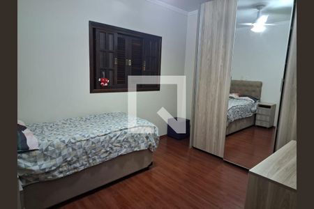 Quarto de casa à venda com 3 quartos, 158m² em Parque Sao Vicente, Santo André