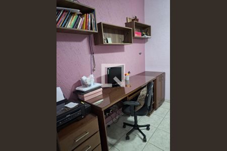 Quarto de casa à venda com 3 quartos, 158m² em Parque Sao Vicente, Santo André
