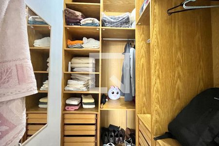 Closet do Quarto 1 de apartamento à venda com 2 quartos, 50m² em Vila Clementino, São Paulo