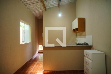 Sala/Cozinha de kitnet/studio para alugar com 1 quarto, 40m² em Engenho do Mato, Niterói