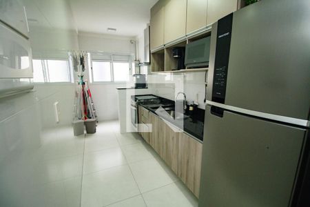 Cozinha de apartamento para alugar com 2 quartos, 83m² em Canto do Forte, Praia Grande