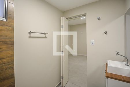 Banheiro da Suíte de casa à venda com 2 quartos, 107m² em Vila Goncalves, São Bernardo do Campo