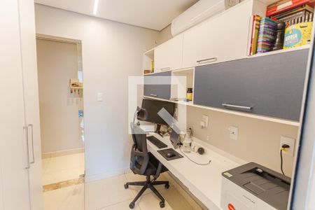 Escritório de apartamento à venda com 3 quartos, 126m² em Fernão Dias, Belo Horizonte