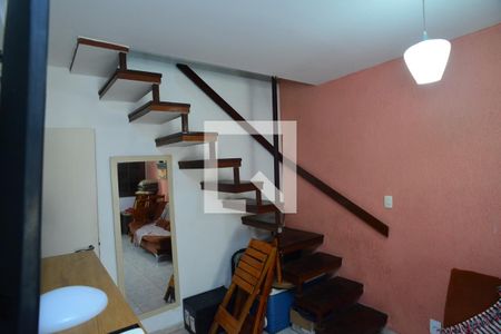 Sala de casa de condomínio à venda com 3 quartos, 142m² em Barra da Tijuca, Rio de Janeiro