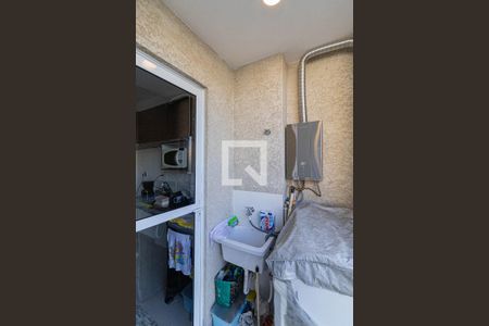 Varanda e Área de Serviço  de apartamento para alugar com 2 quartos, 43m² em Cidade Patriarca, São Paulo