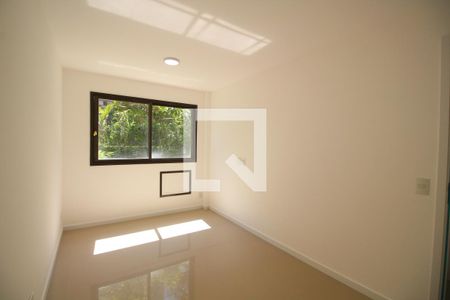 Quarto 2 de apartamento para alugar com 2 quartos, 96m² em Jacarepaguá, Rio de Janeiro