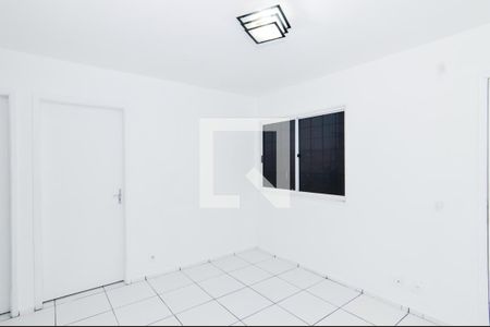 Sala de apartamento para alugar com 2 quartos, 34m² em Jardim Guilhermino, Guarulhos