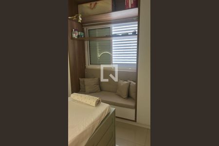 Quarto de apartamento para alugar com 3 quartos, 90m² em Jardim Finotti, Uberlândia