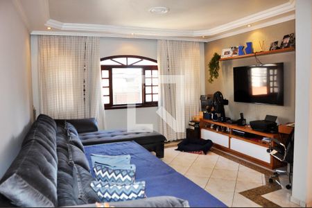 Casa à venda com 3 quartos, 210m² em Vila Pereira Barreto, São Paulo