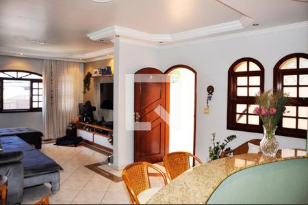 Casa à venda com 3 quartos, 210m² em Vila Pereira Barreto, São Paulo
