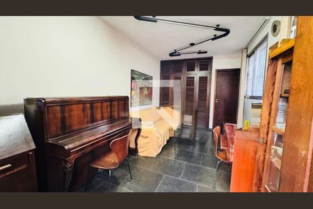 Casa à venda com 3 quartos, 210m² em Pompeia, São Paulo