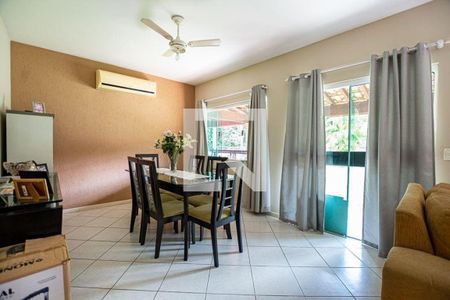 Casa à venda com 4 quartos, 270m² em Várzea das Moças, Niterói