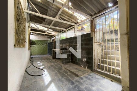 Casa à venda com 2 quartos, 420m² em São Geraldo, Belo Horizonte