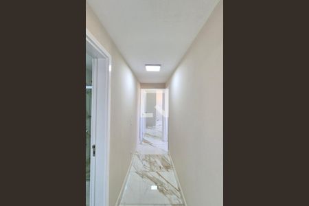 Corredor  de apartamento para alugar com 2 quartos, 65m² em Centro, Campinas