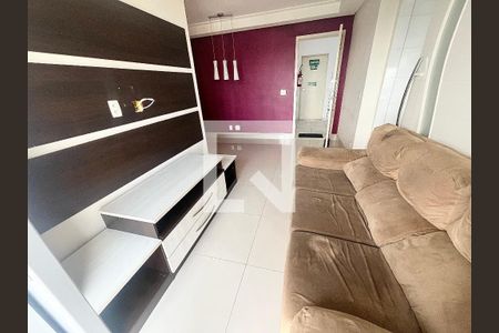Sala de apartamento para alugar com 2 quartos, 55m² em Parque Maria Domitila, São Paulo