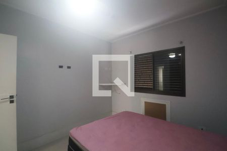 Quarto de apartamento para alugar com 3 quartos, 84m² em Jardim Sao Miguel, Guarujá
