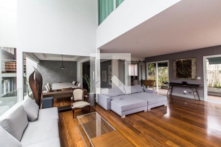 Sala  de casa de condomínio à venda com 3 quartos, 430m² em Alphaville, Santana de Parnaíba