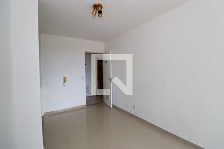 Sala de apartamento para alugar com 1 quarto, 55m² em Nova Brasilia, Salvador