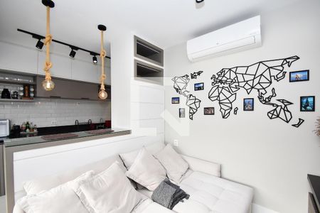 Sala de estar de apartamento à venda com 1 quarto, 45m² em Sumarezinho, São Paulo