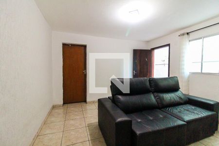 Sala de casa à venda com 3 quartos, 175m² em Vila Carmosina, São Paulo