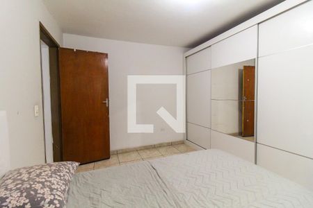 Quarto 1 de casa à venda com 3 quartos, 175m² em Vila Carmosina, São Paulo
