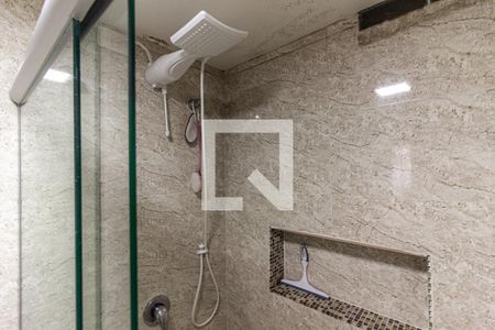 Banheiro da Suíte de apartamento à venda com 2 quartos, 76m² em Santa Ifigênia, São Paulo