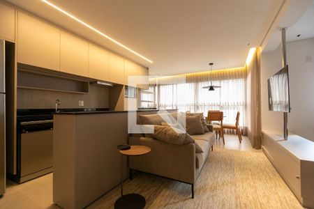 Sala de kitnet/studio para alugar com 1 quarto, 50m² em Nova Campinas, Campinas