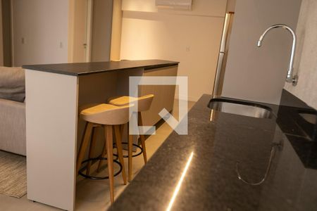 Detalhe Sala de kitnet/studio para alugar com 1 quarto, 50m² em Nova Campinas, Campinas