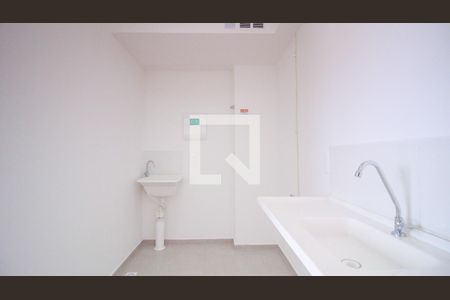 Apartamento para alugar com 2 quartos, 40m² em Vila Antonieta, São Paulo