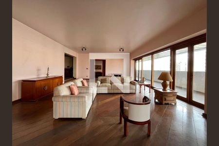 Sala de apartamento à venda com 4 quartos, 601m² em Cambuí, Campinas