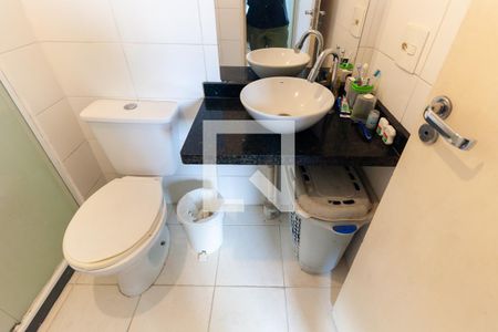 Banheiro de apartamento à venda com 2 quartos, 44m² em Jardim Guairaca, São Paulo