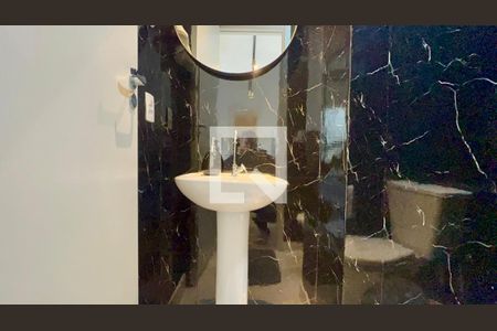 Lavabo de kitnet/studio para alugar com 1 quarto, 42m² em Pinheiros, São Paulo