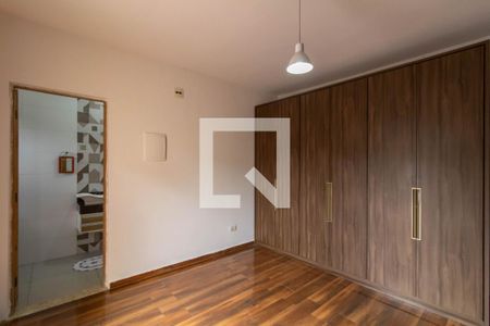 Suíte 1 de casa para alugar com 3 quartos, 300m² em Parque Flamengo, Guarulhos