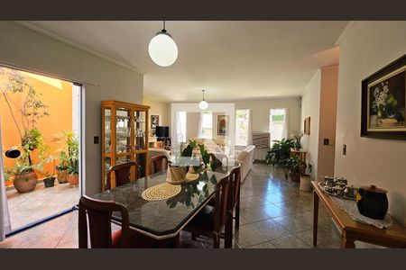 Casa à venda com 5 quartos, 300m² em Jardim Paulista I, Jundiaí